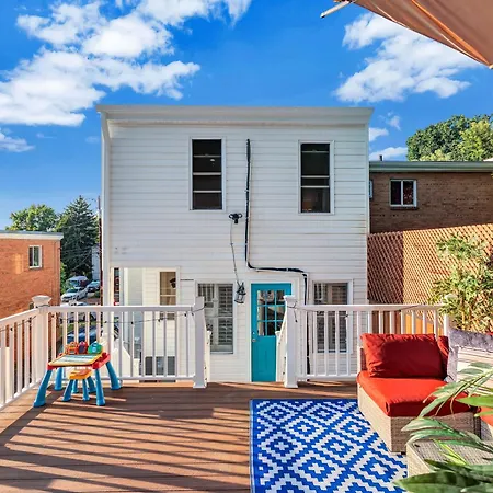 Bright Stylish Hidden Gem In Washington Dc With King Bed 75Inch Tv And Free Parking Villa Exterior photo